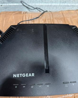 Netgear D6220