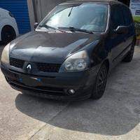 Clio 1.2 8 valvole benzina