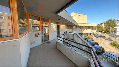 ufficio o studio medico (anche dentista) a Senigal