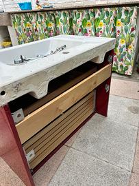 Mobile con lavabo
