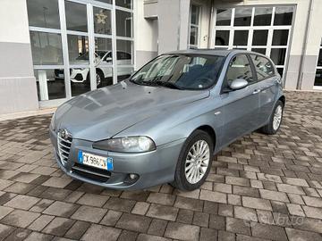 Alfa Romeo 147 1.9 JTD (115 CV) cat 5p. Distinctiv