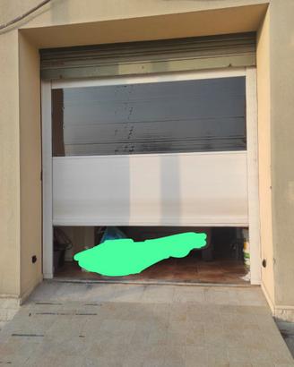 Tenda a rullo per garage