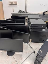 Computer completi con Monitori