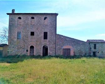 Rustico / Casale di 350 m² a Bevagna