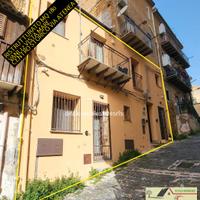 Atenea ristrutturato mq 180 vani 12