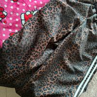 Pantaloni ampi leopardati maculati