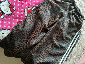 Pantaloni ampi leopardati maculati