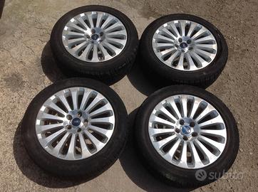 GOMME E CERCHI FORD 205 50 17