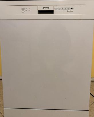 Lavastoviglie SMEG 60cm Libera Installazione