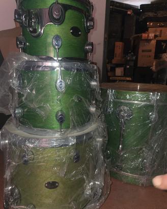 Betteria DW Lacquer Green Emerald 10"/12"/14"/20"