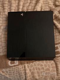 PlayStation 4 Pro 500GB con controller e GTA 5