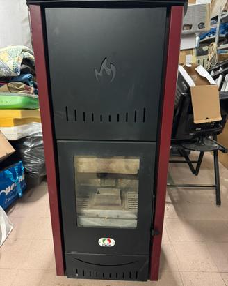 STUFA IDRO PELLET ITALIA MOD NEW JORK 22 Kw
