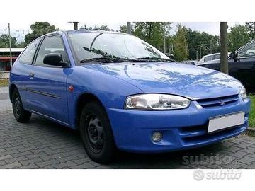 Parabrezza Mitsubishi Colt (96-02)