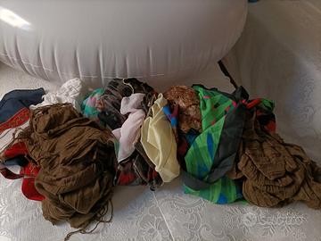 Lotto unico stoffe, foulard e sciarpe vintage