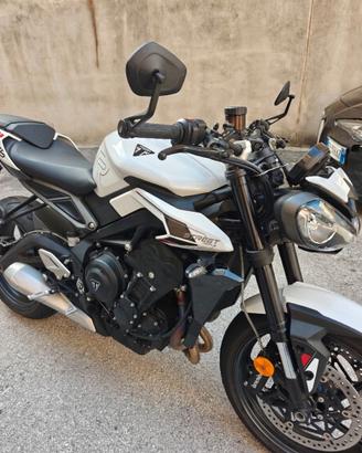 Triumph Street Triple 765R