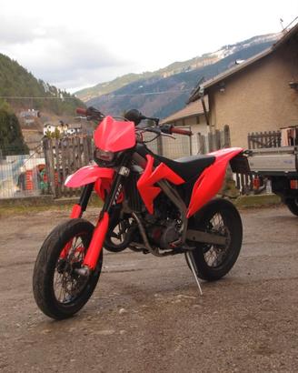 HM 125 / 140 -2016