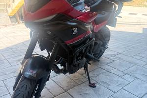 Yamaha Trecar 7 rossa