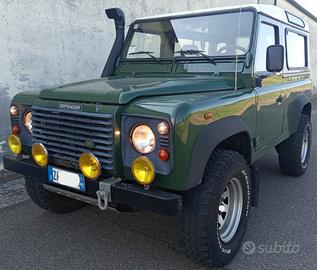LAND ROVER Defender - 2002