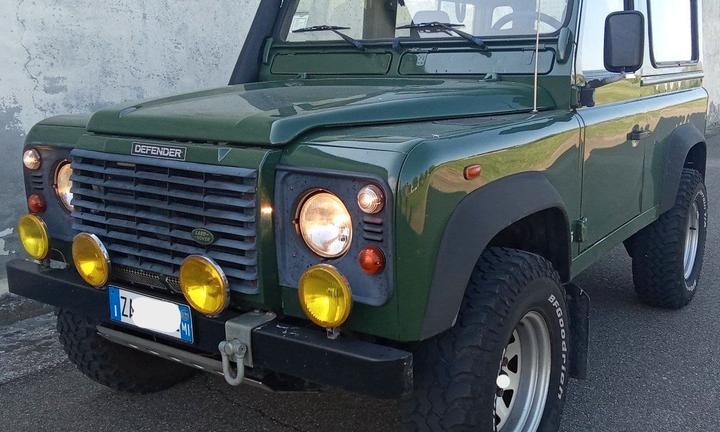 LAND ROVER Defender - 2002