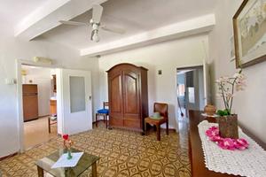 Casa indipendente di 113 m² con 4 locali e box aut