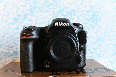 Nikon D500 con 10.000 scatti