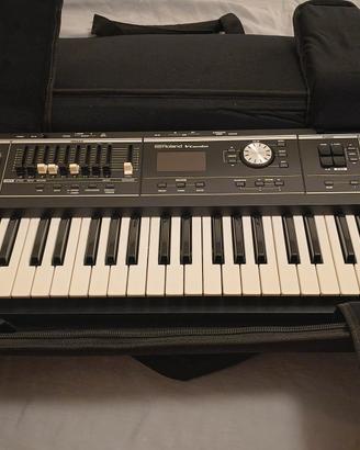 Pianola Roland V-Combo V-09 (61 tasti) + pedale