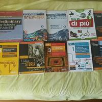 Libri scolastici tra Elementari, Medie e Superiori