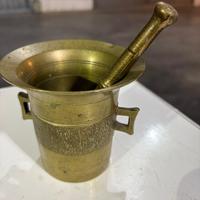 Mortaio di bronzo