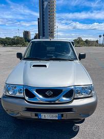 Nissan terrano 2 3.0