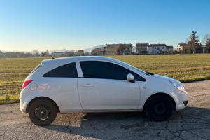 Opel Corsa 1.2 benzina 2009