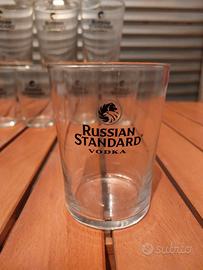 Bicchieri cocktail vodka Russian Standard