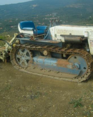 Trattore cingolato
