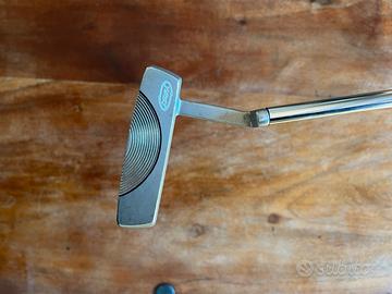 Putter yes! golf da mancino