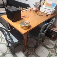 tavolo e credenza antichi