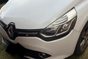 Clio 1.2 benzina per neopatentati
