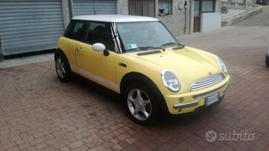 Mini Cooper 1600 benzina