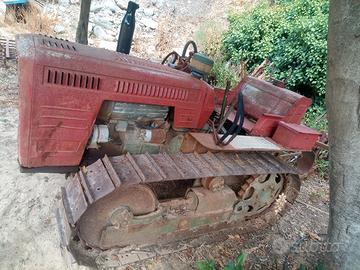 Trattore cingolato fiat