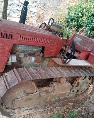 Trattore cingolato fiat