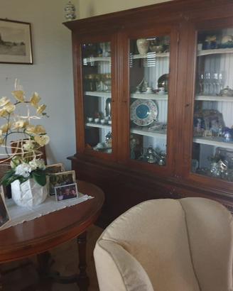 Mobile con vetrinetta