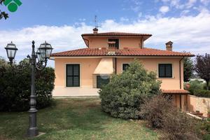 VILLA SINGOLA A SAN CESAREO