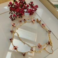 Collana girocollo uncinetto e perline 