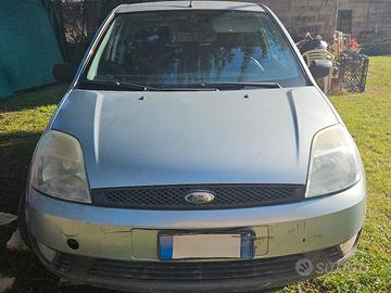 Ford Fiesta 2004 1.2 adatta per neopatentati