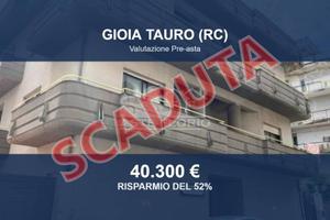Immobile in asta di 135 m² con più di 5 locali a G