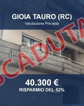 Immobile in asta di 135 m² con più di 5 locali a G