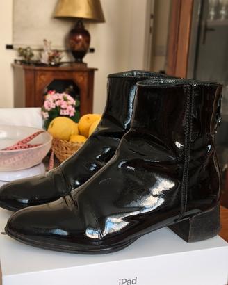 stivaletto in vernice