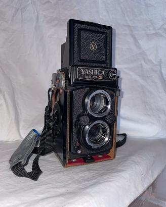 Yashica  mat-124 G
