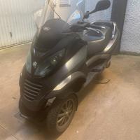Piaggio mp3 250