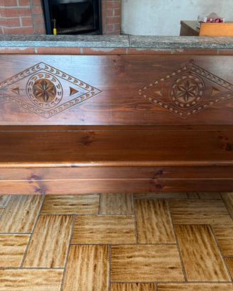 Cassapanca in legno massello stile baita