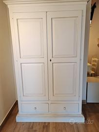 Armadio shabby chic bianco – legno massello, stile