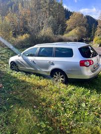 VOLKSWAGEN Passat 2.0 TDI DPF Var. Comfort